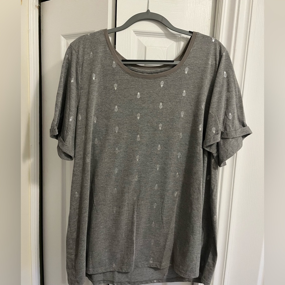 Pineapple Pattern T-Shirt